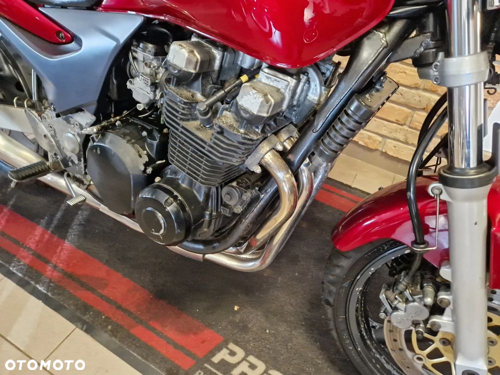 Kawasaki ZR - 29