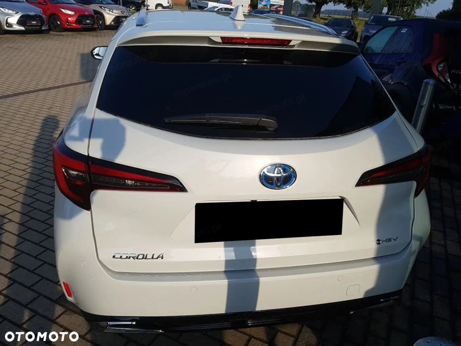 Toyota Corolla - 4