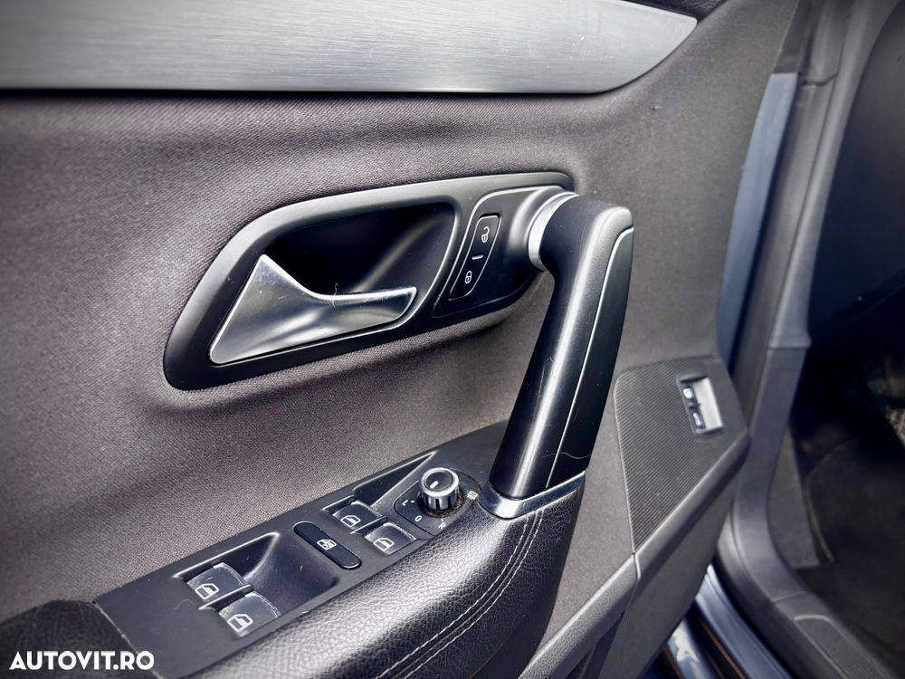 Volkswagen Passat CC - 13