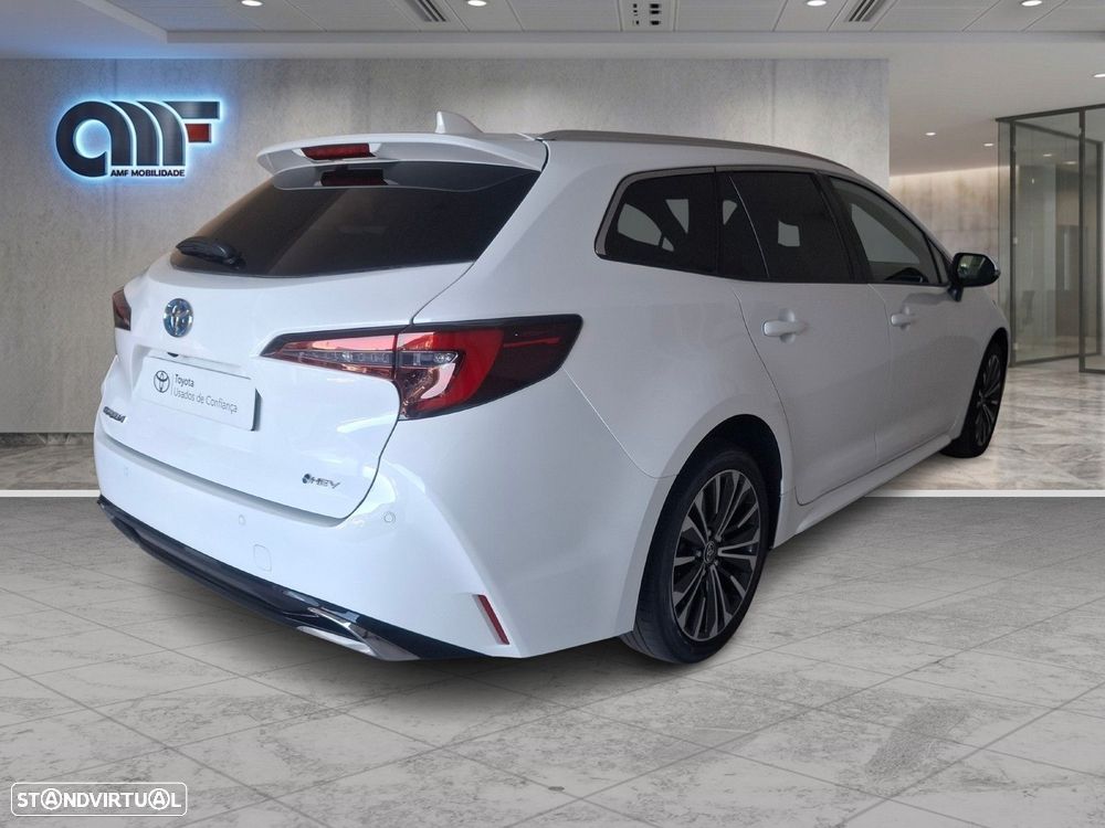 Toyota Corolla Touring Sports 2024 photo 3