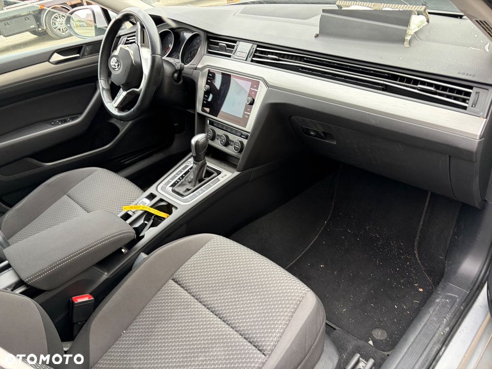 Volkswagen Passat - 7