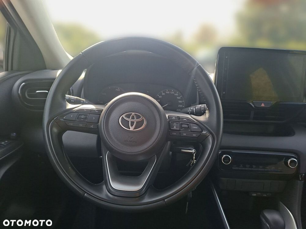 Toyota Yaris - 16