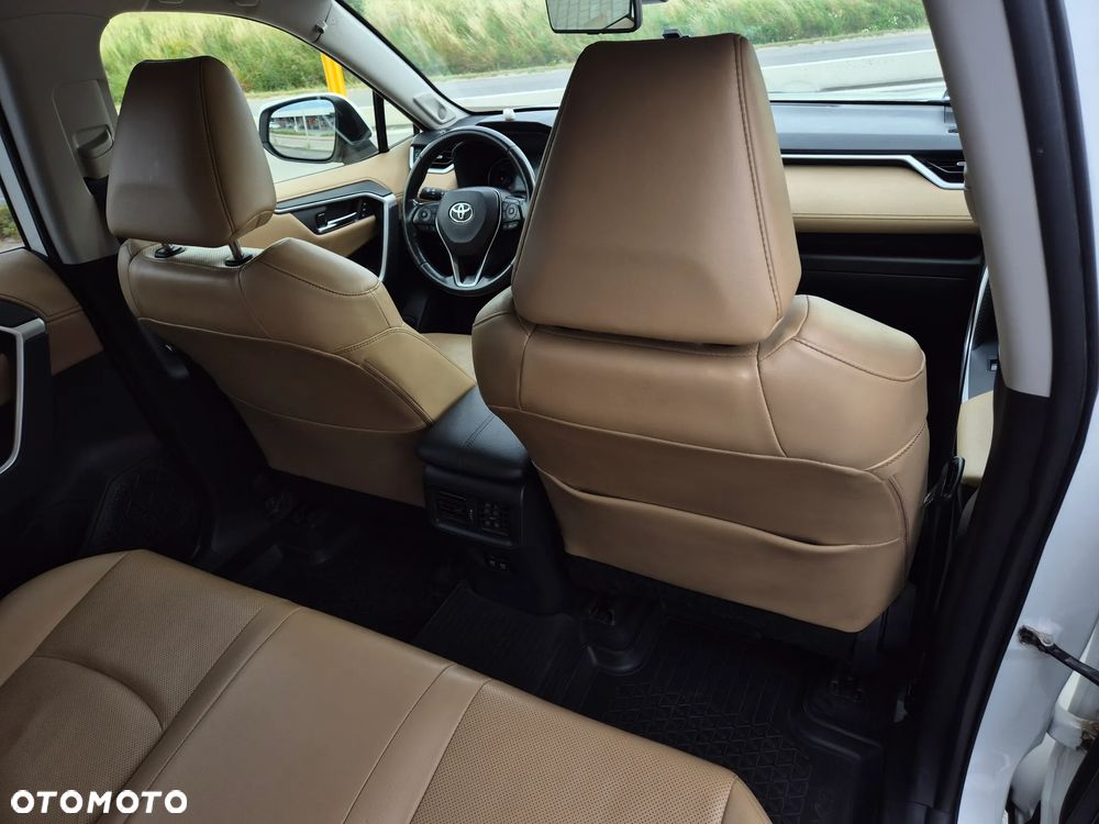Toyota RAV4 2.5 Hybrid Executive 4x2 - 18