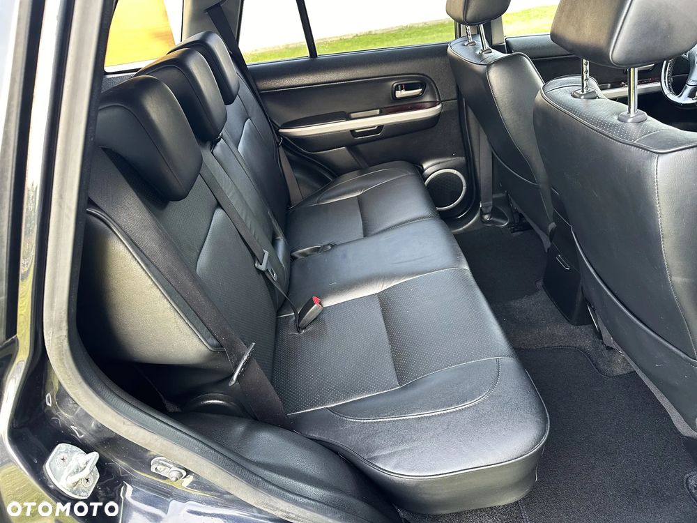 Suzuki Grand Vitara 2.0 De Luxe - 11