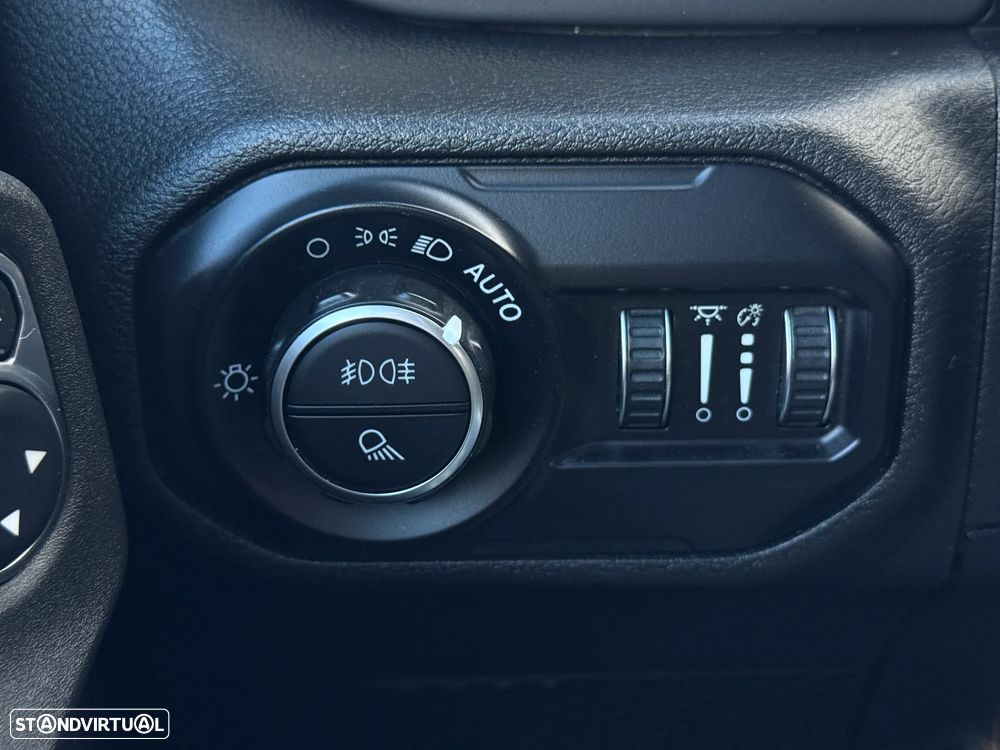 Jeep Gladiator 3.0V6 MultiJet AWD Auto Overland - 18