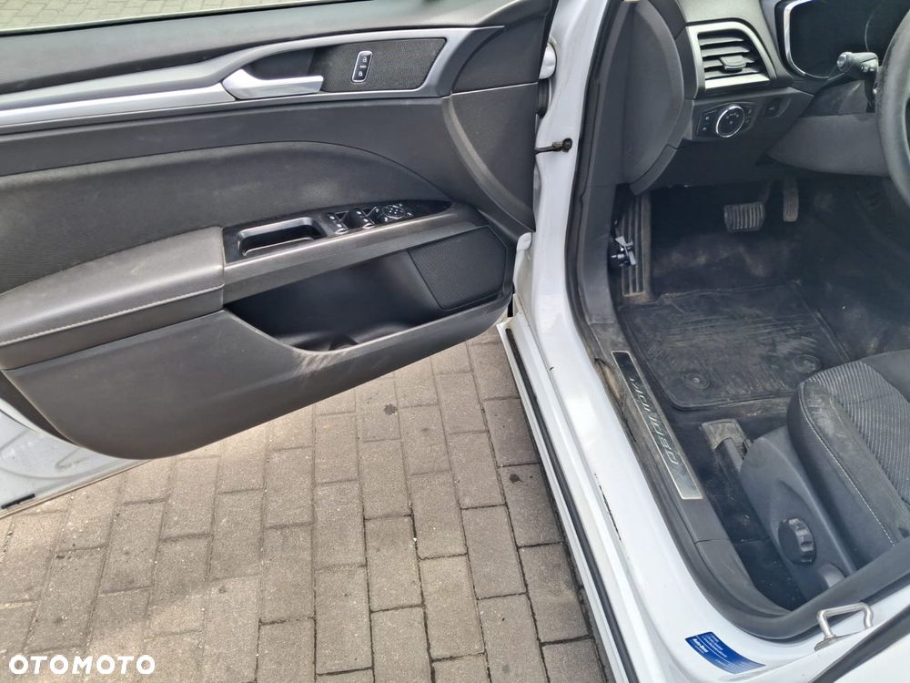 Ford Mondeo - 7
