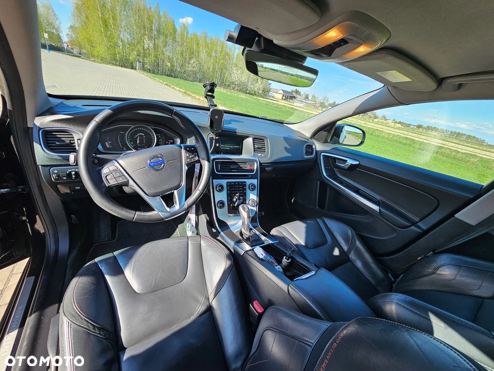 Volvo V60 D4 Drive-E Ocean Race - 10