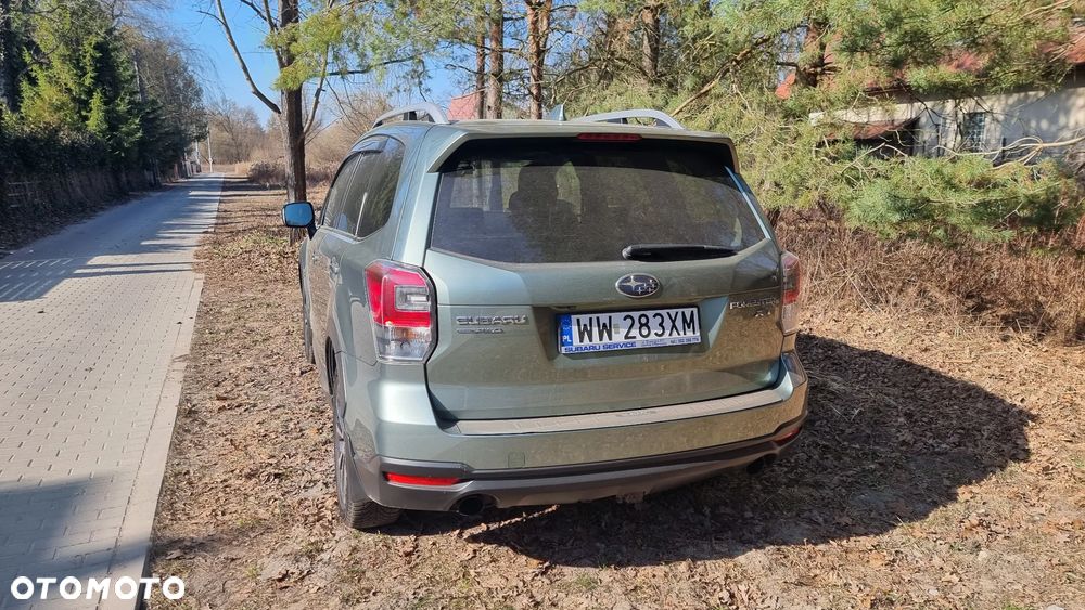 Subaru Forester 2.0 XT Platinum Lineartronic - 4