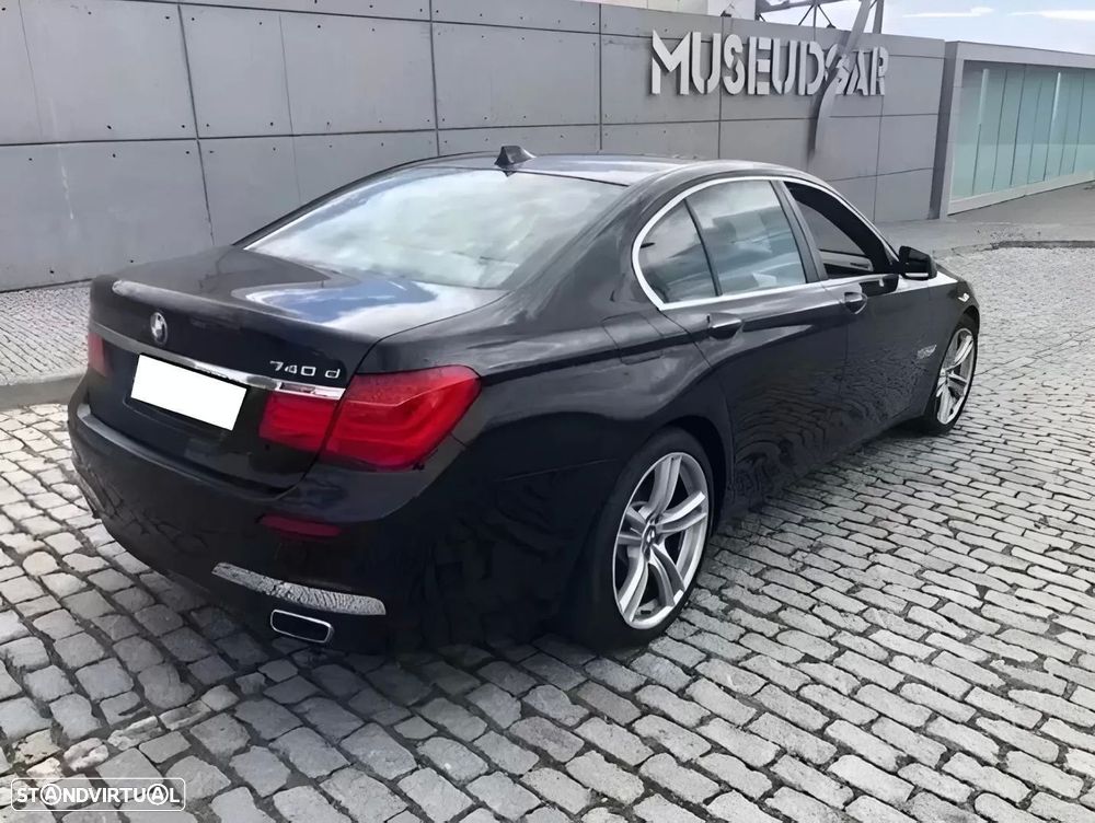 BMW 740 d Pack M - 3