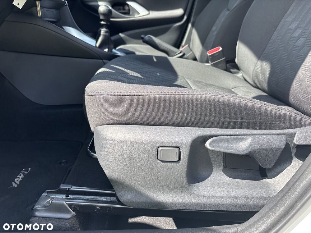 Toyota Yaris 1.5 Comfort - 11