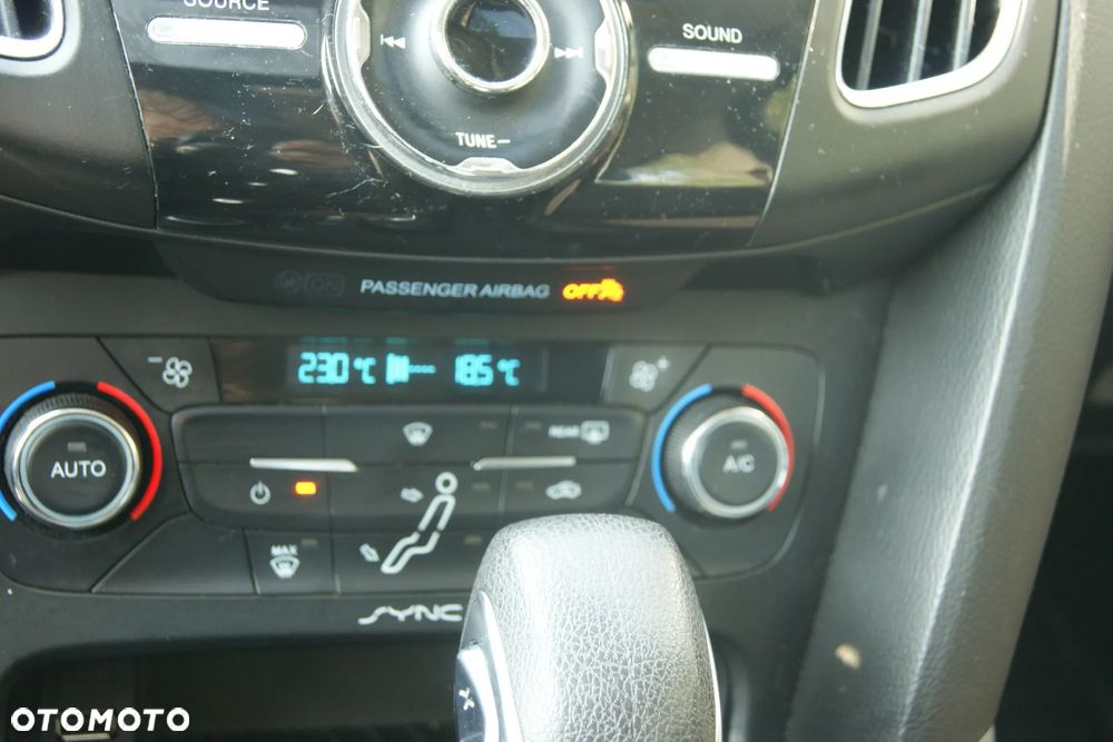 Ford Focus - 32