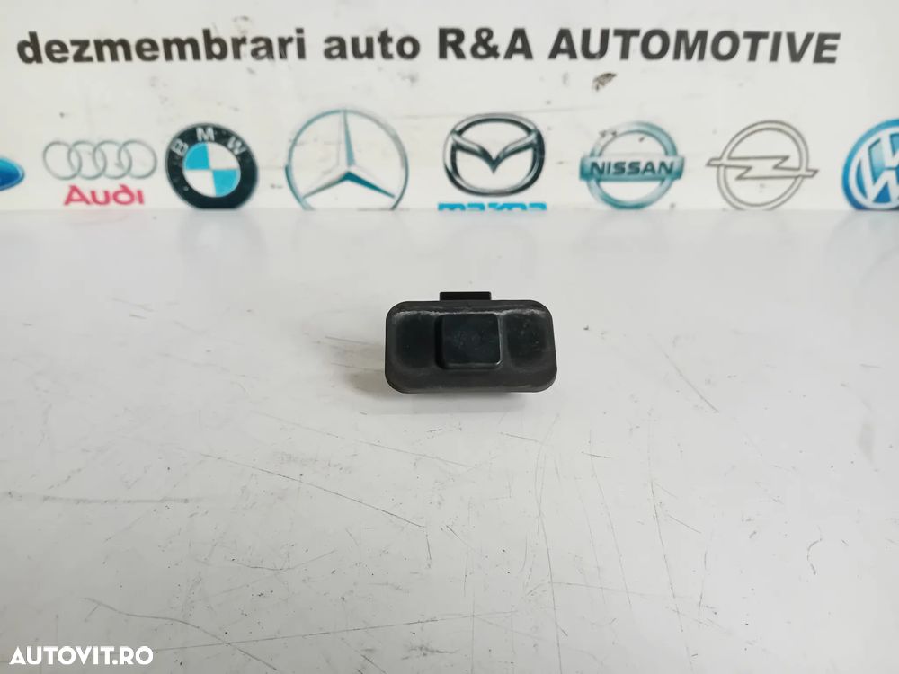Buton Switch Deschidere Portbagaj Haion Honda Accord 2008-2013 Berlina - 1