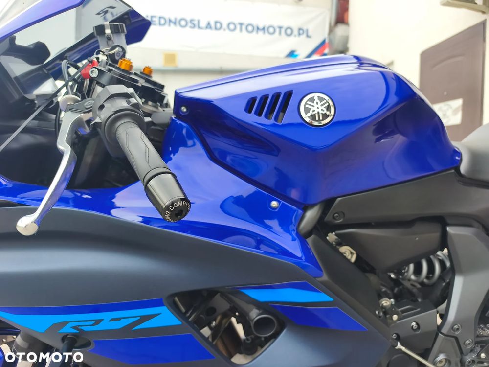 Yamaha R7 - 10