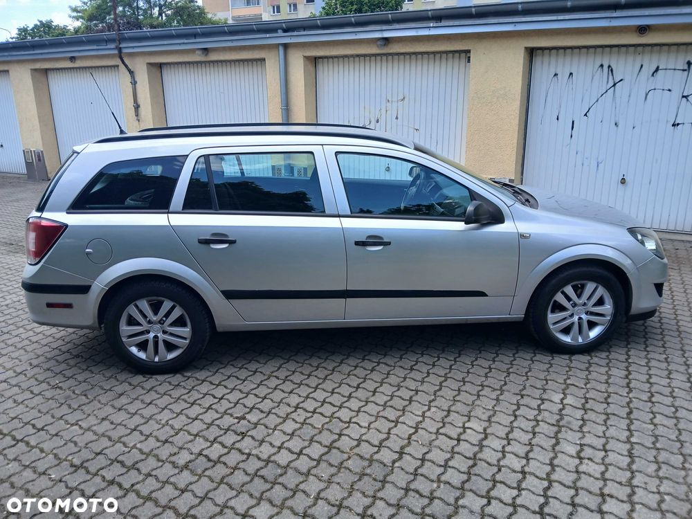 Opel Astra - 4
