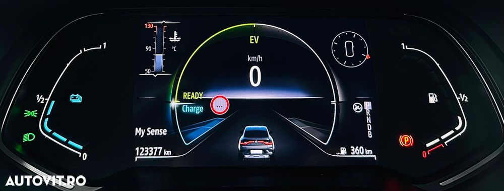 Renault Arkana E-TECH Zen - 30