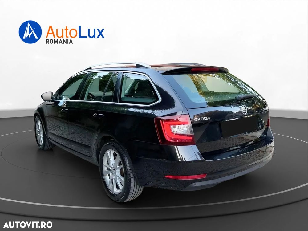 Skoda Octavia 2.0 TDI DSG Clever - 4