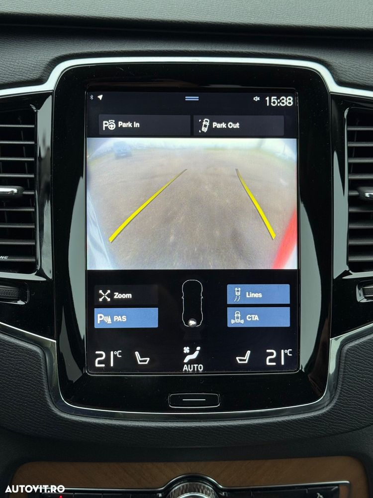 Volvo XC 90 D5 AWD Geartronic Momentum - 13
