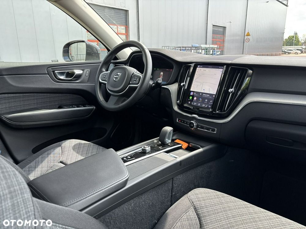 Volvo XC 60 B4 D Momentum Pro - 20