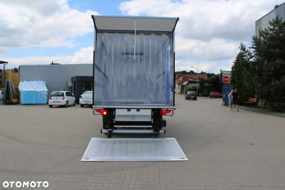 Mercedes-Benz Sprinter - 6