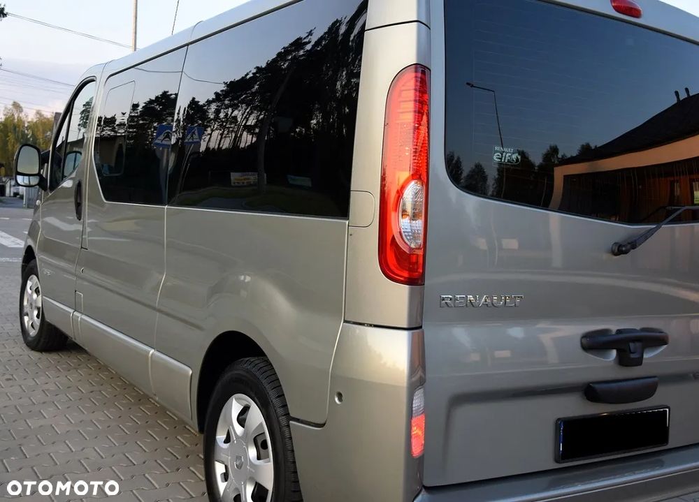 Renault Trafic Grand Passenger Pack Clim - 24