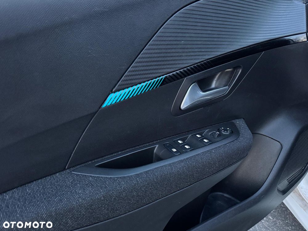 Peugeot 208 PureTech 100 EAT8 Allure Pack - 16