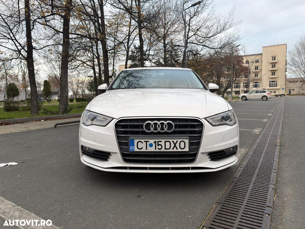 Audi A3 2.0 TDI ack S tronic S line Sportpaket - 2