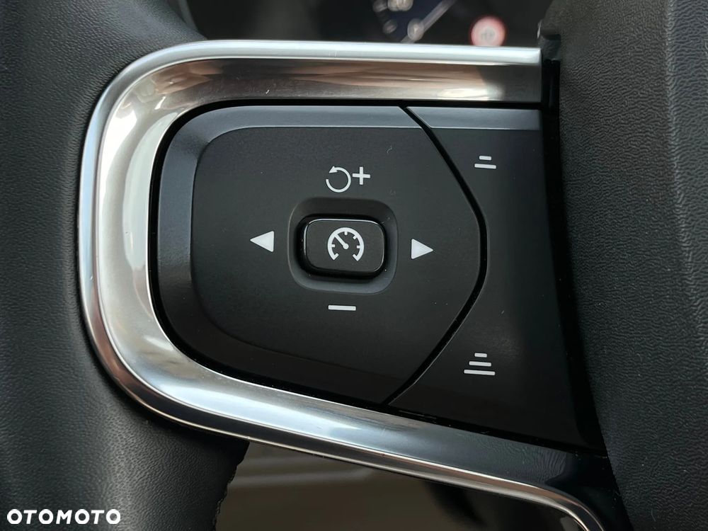Volvo XC 40 T5 Recharge DKG Inscription - 24