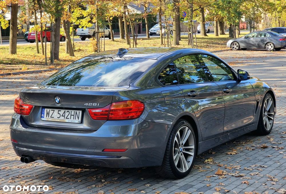 BMW Seria 4 428i Sport-Aut Modern Line - 11