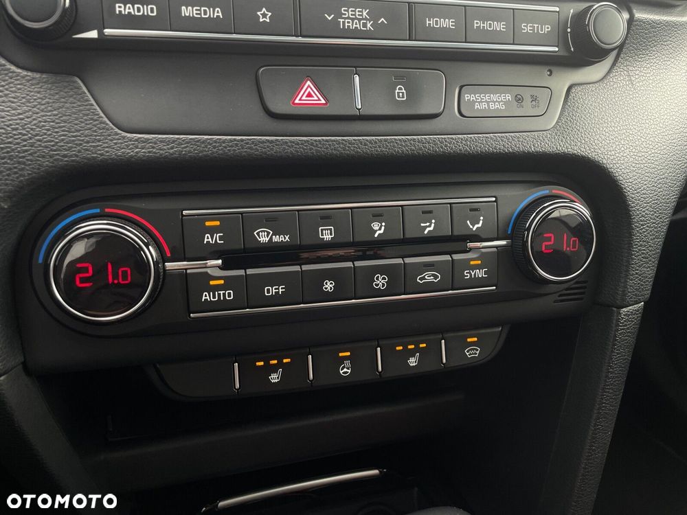 Kia ProCeed - 31