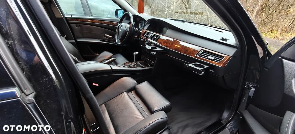 BMW Seria 5 530i - 12