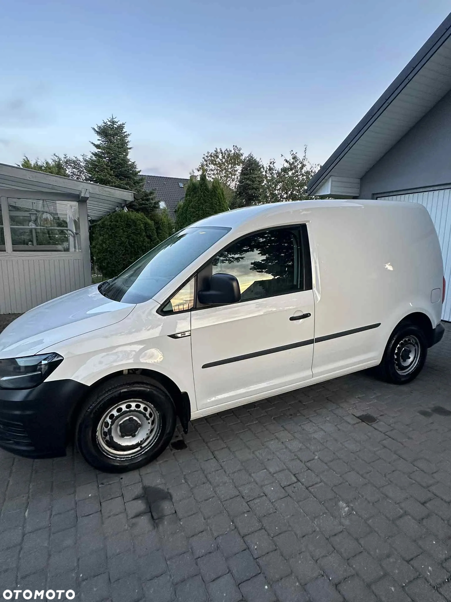 Volkswagen Caddy - 4