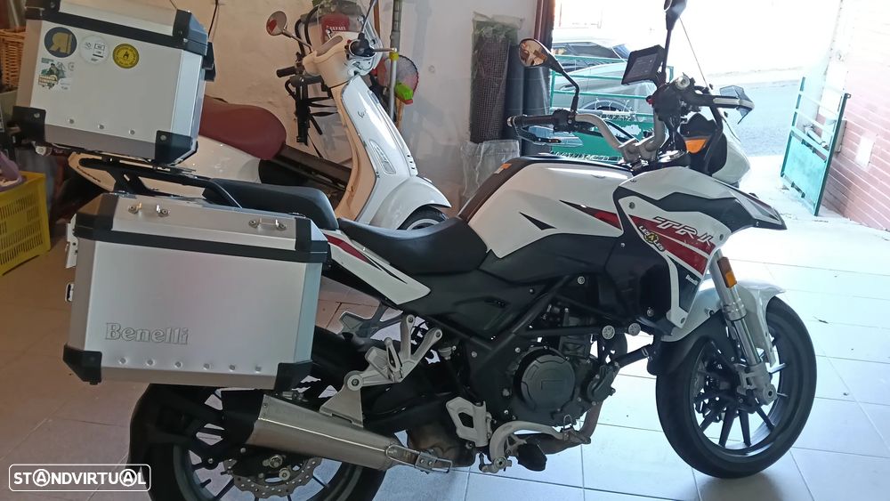 Benelli TRK 251 - 22