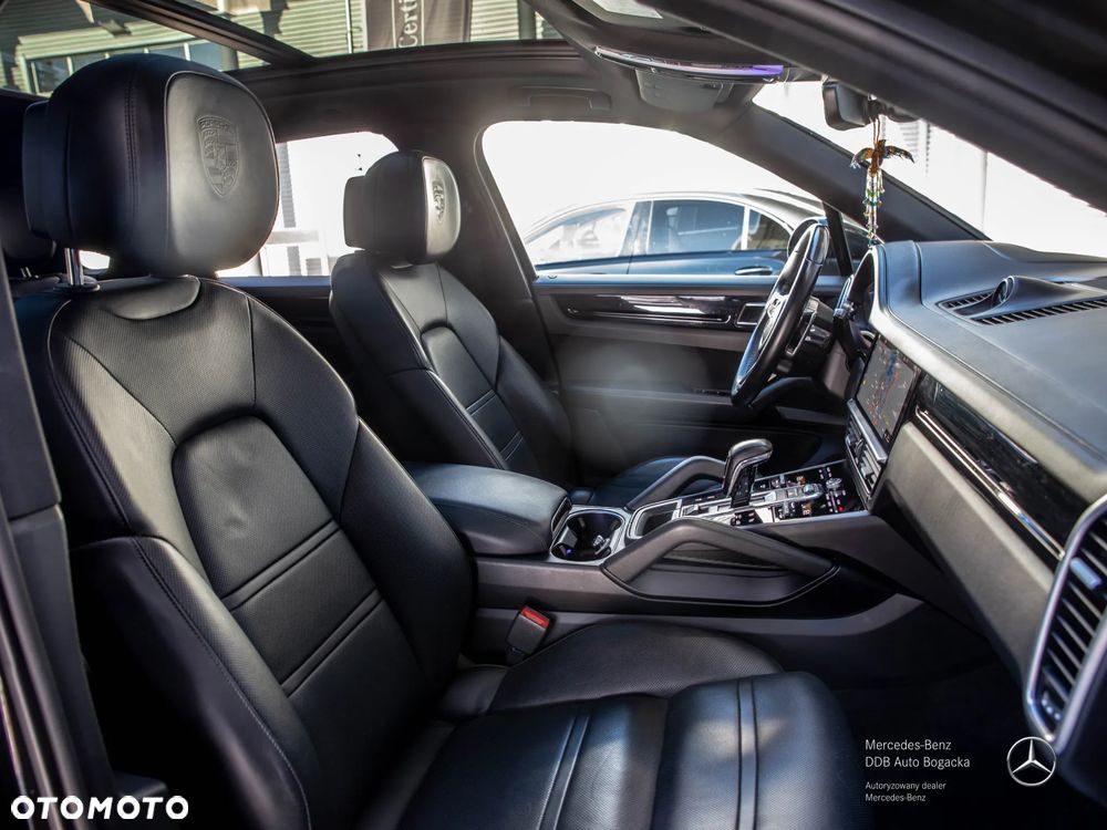Porsche Cayenne Standard - 9