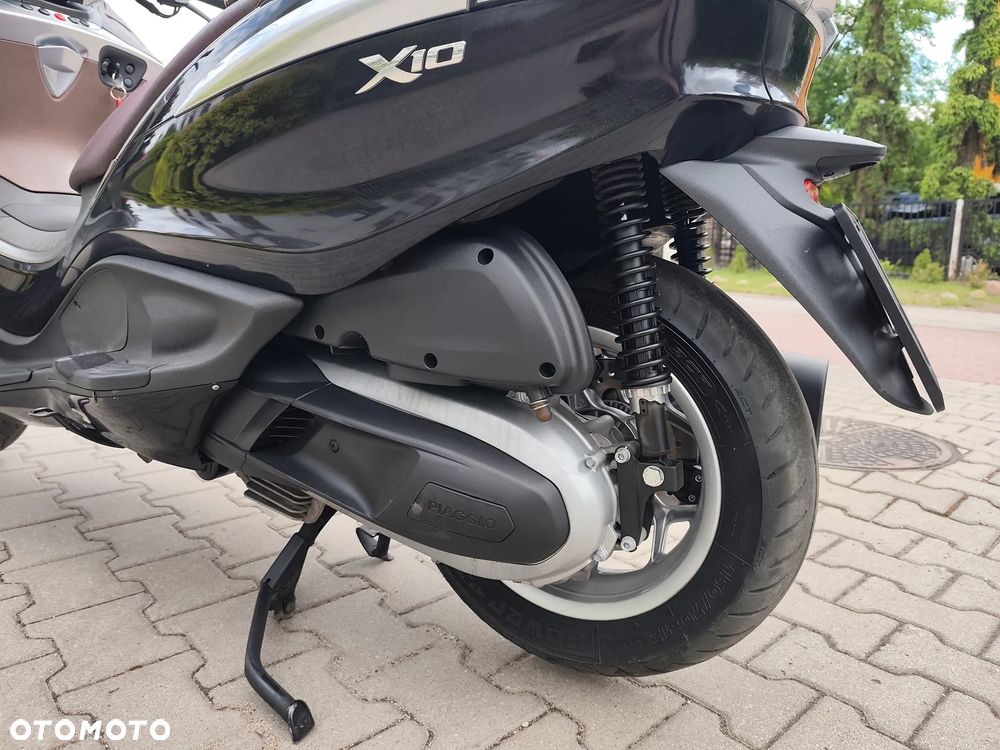 Piaggio X10 - 7