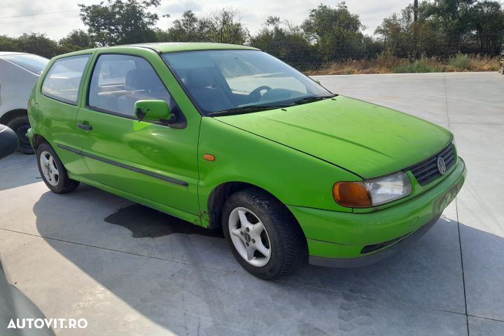 Dezmembrez Volkswagen VW Polo 3 6N [1994 - 2001] Hatchback 3-usi 1.4 - 2