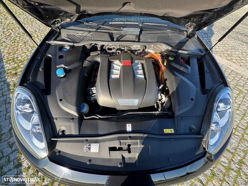 Porsche Cayenne - 15