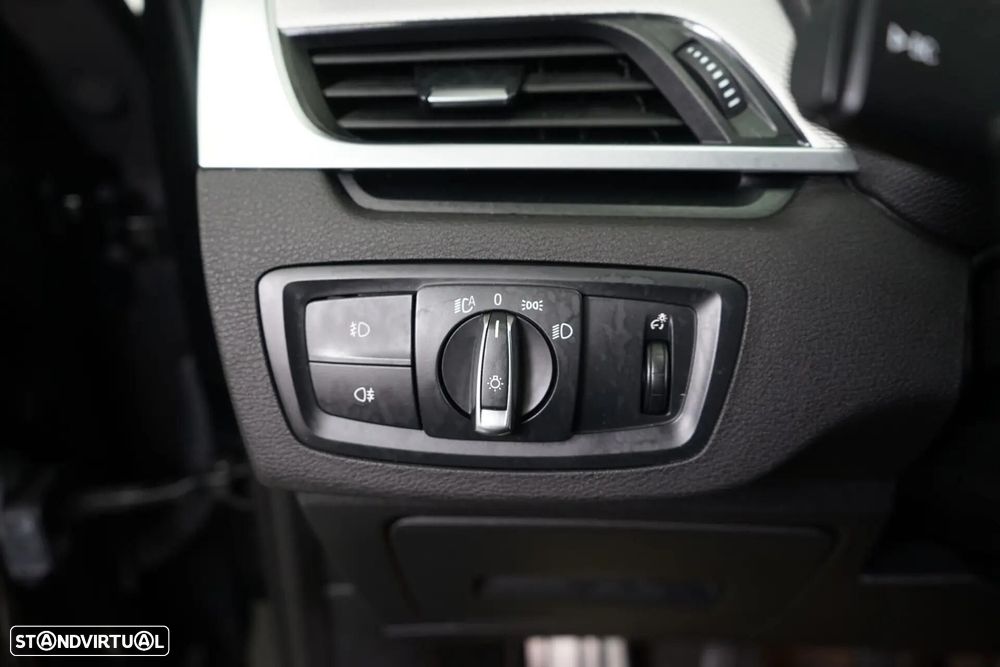 BMW X1 16 d sDrive Line Sport - 26