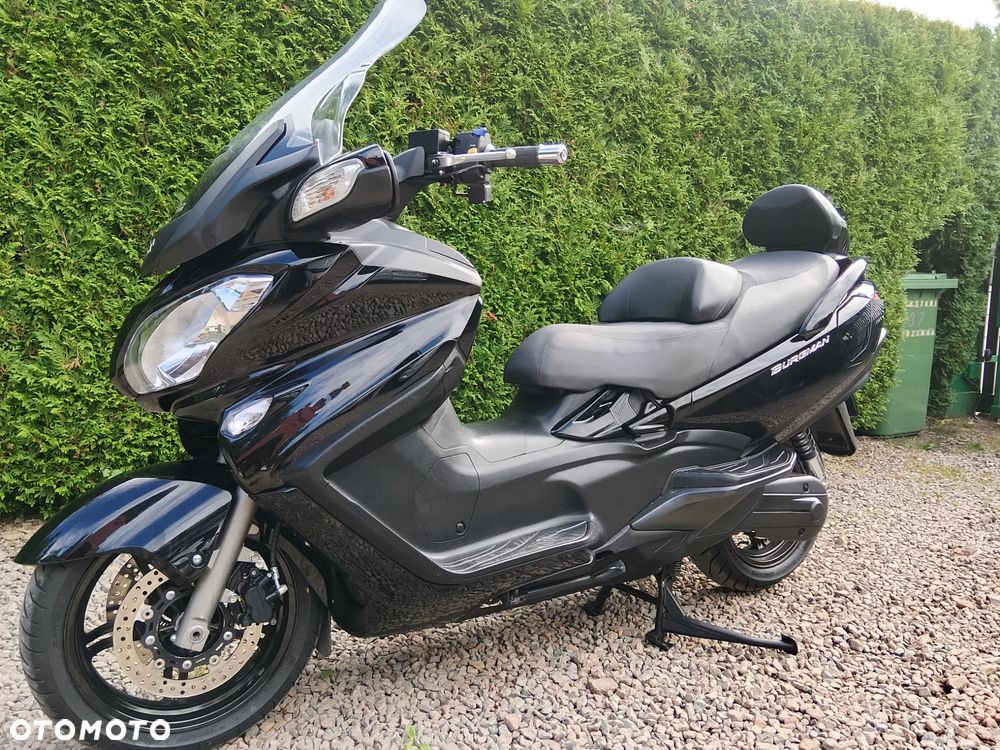 Suzuki Burgman - 13
