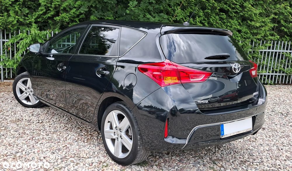 Toyota Auris 1.6 Premium Start - 2