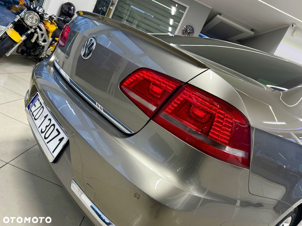 Volkswagen Passat 1.4 TSI R-Line Edition Plus - 10