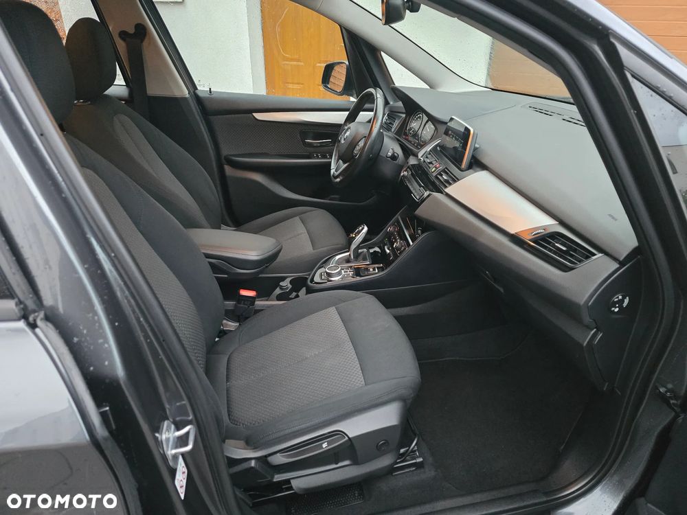BMW Seria 2 218d GT - 16