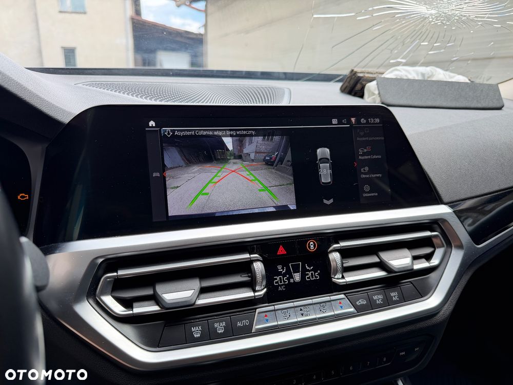 BMW Seria 3 320d xDrive - 14