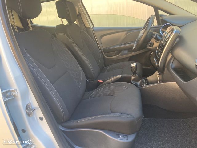 Renault Clio Energy dCi 90 Start & Stop LIMITED 2018 - 29