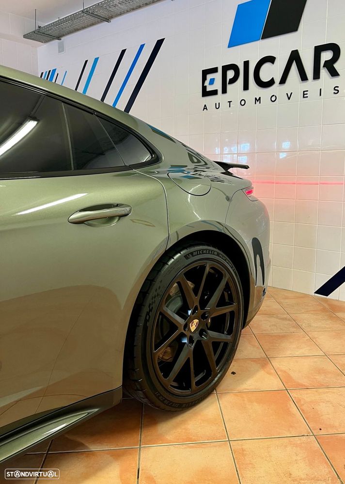 Porsche Panamera 4S E-Hybrid - 28