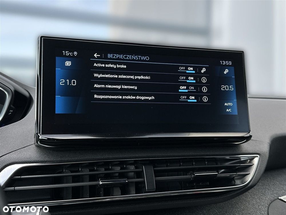 Peugeot 3008 1.5 BlueHDi Allure S&S EAT8 - 27