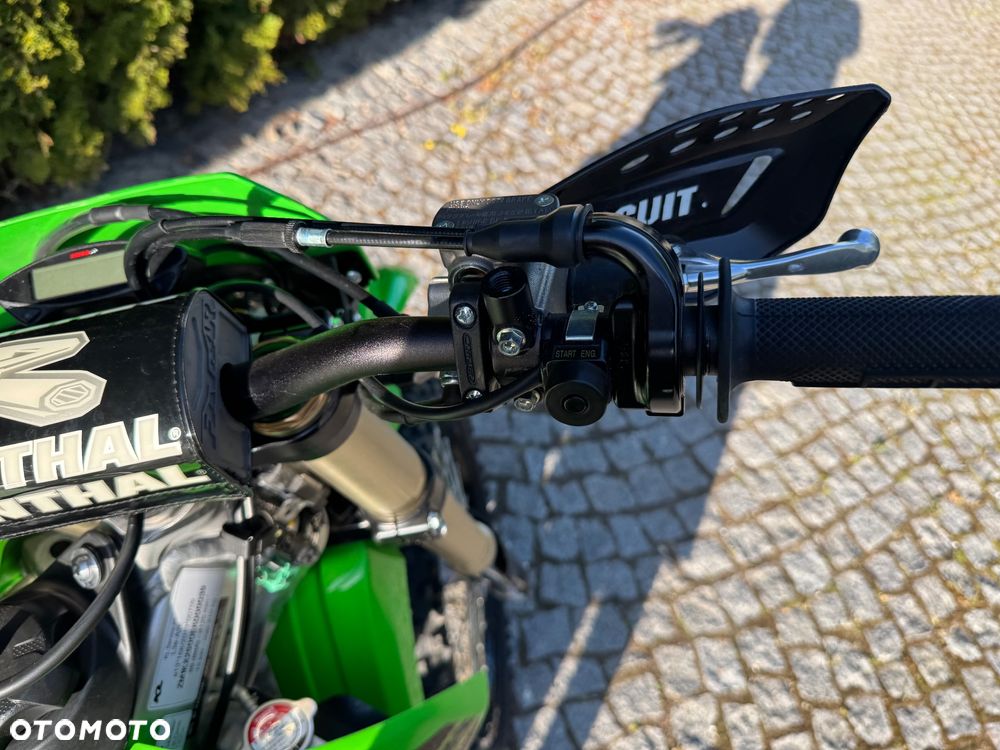 Kawasaki KX - 6