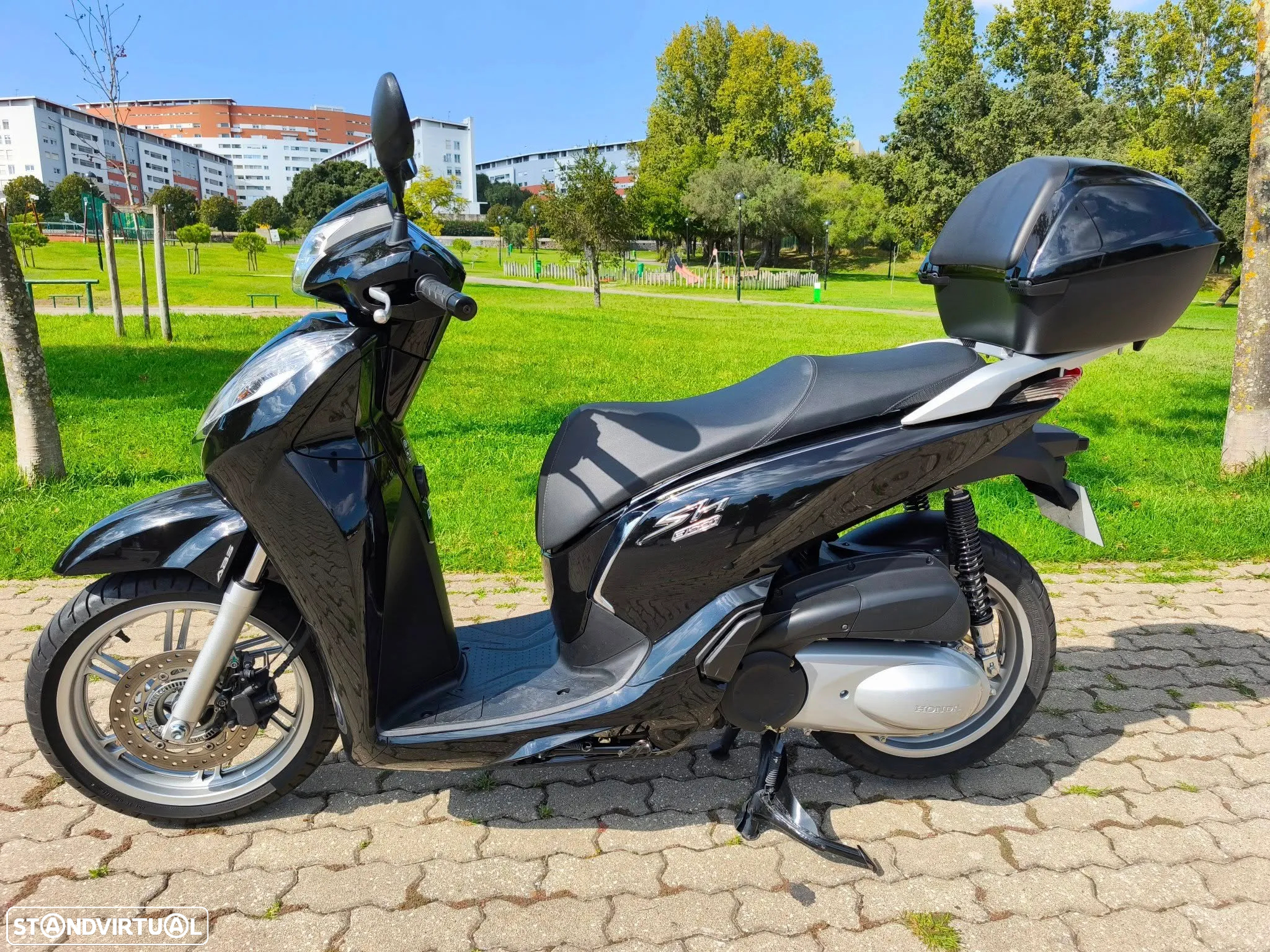 Honda SH 300 - 13