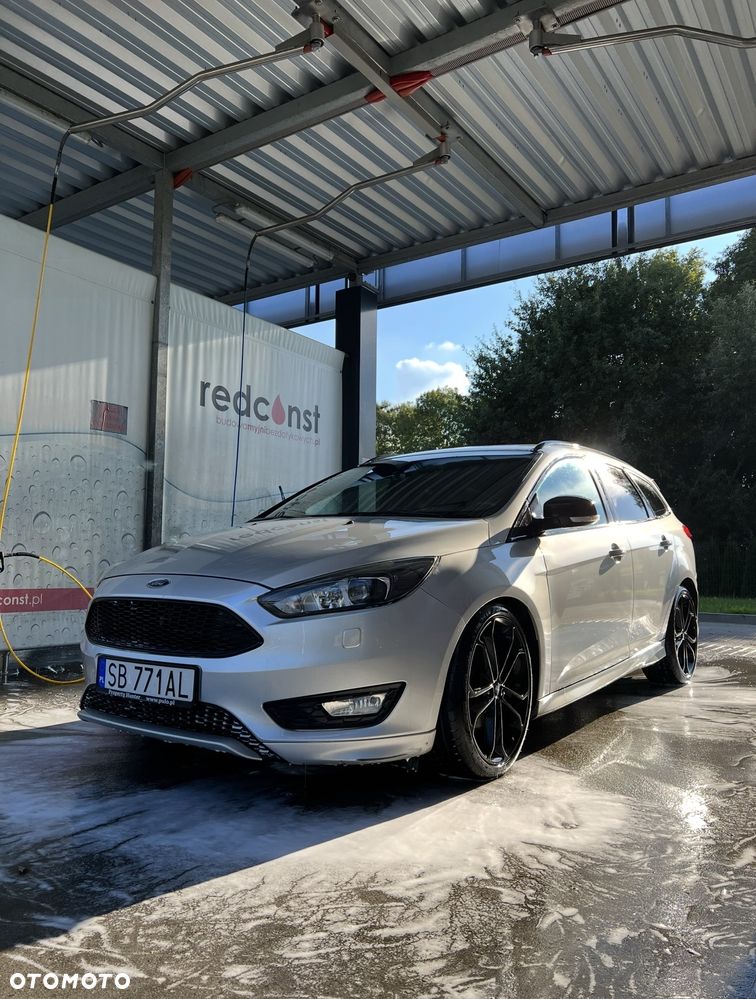 Ford Focus 1.5 TDCi ST-Line PowerShift - 1