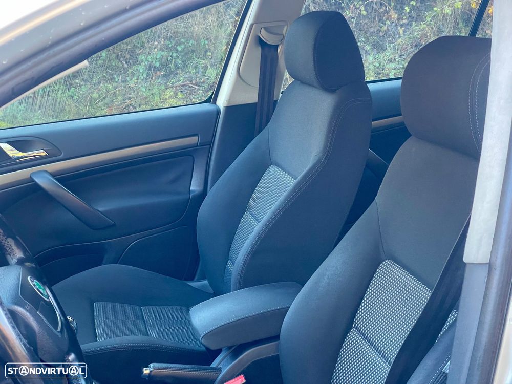 Skoda Octavia Break 1.9 TDi Sportline Pack - 8