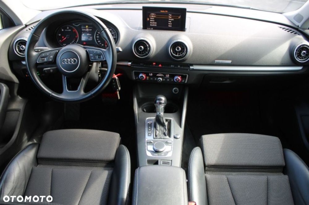 Audi A3 Sportback - 33